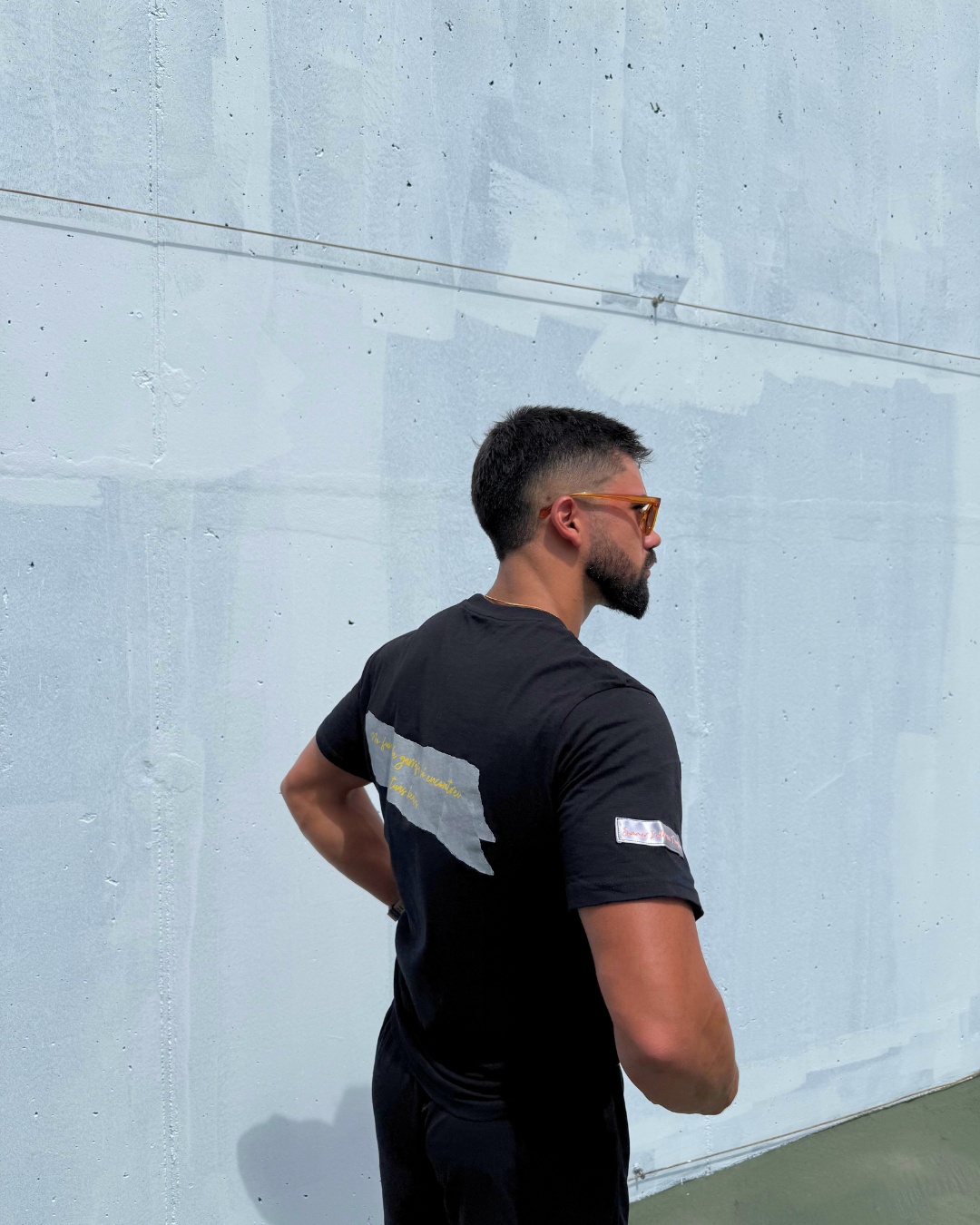 "No fundo da garrafa, só encontrei as tuas beatas."