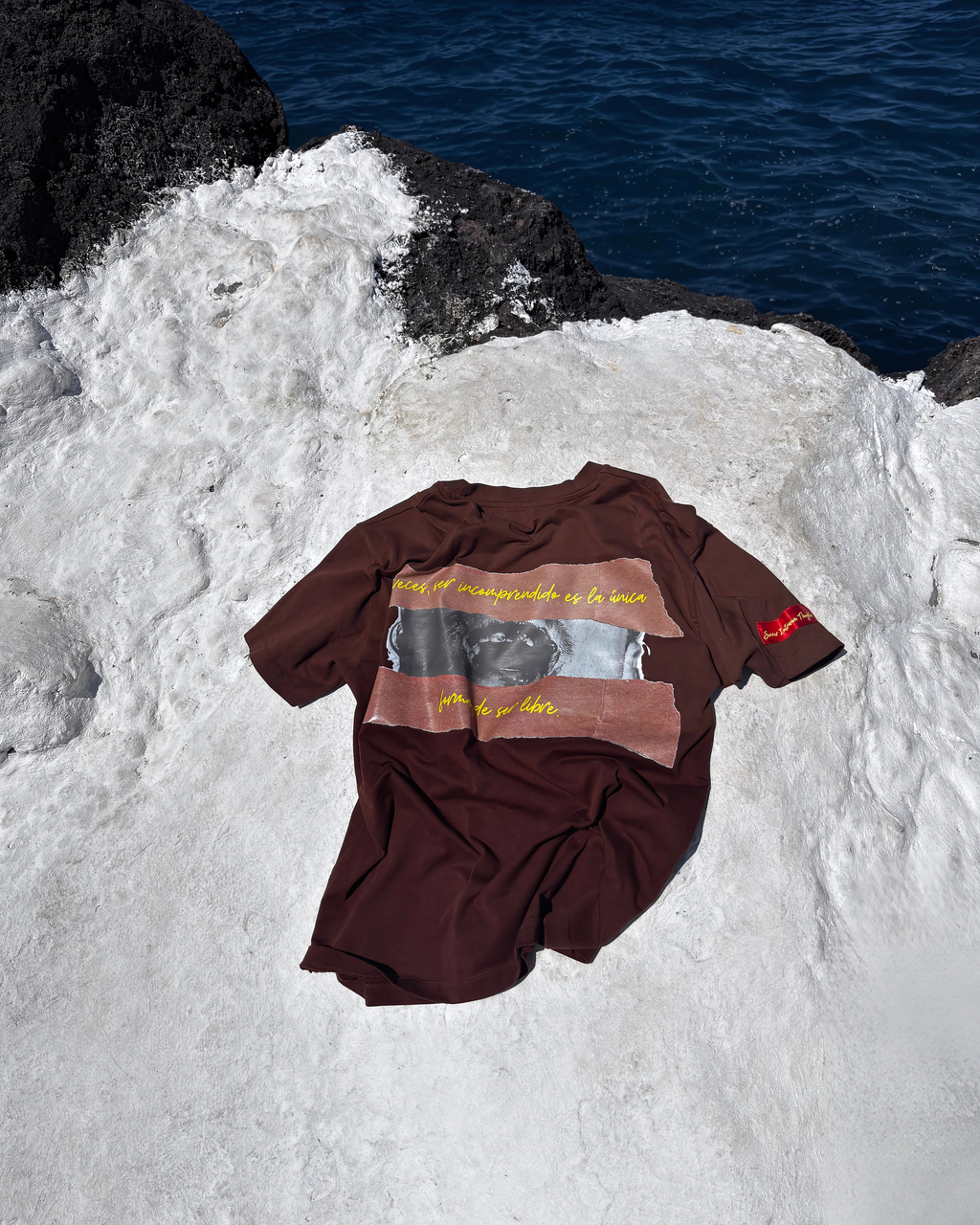 "A veces, ser incomprendido es la única forma de ser libre"