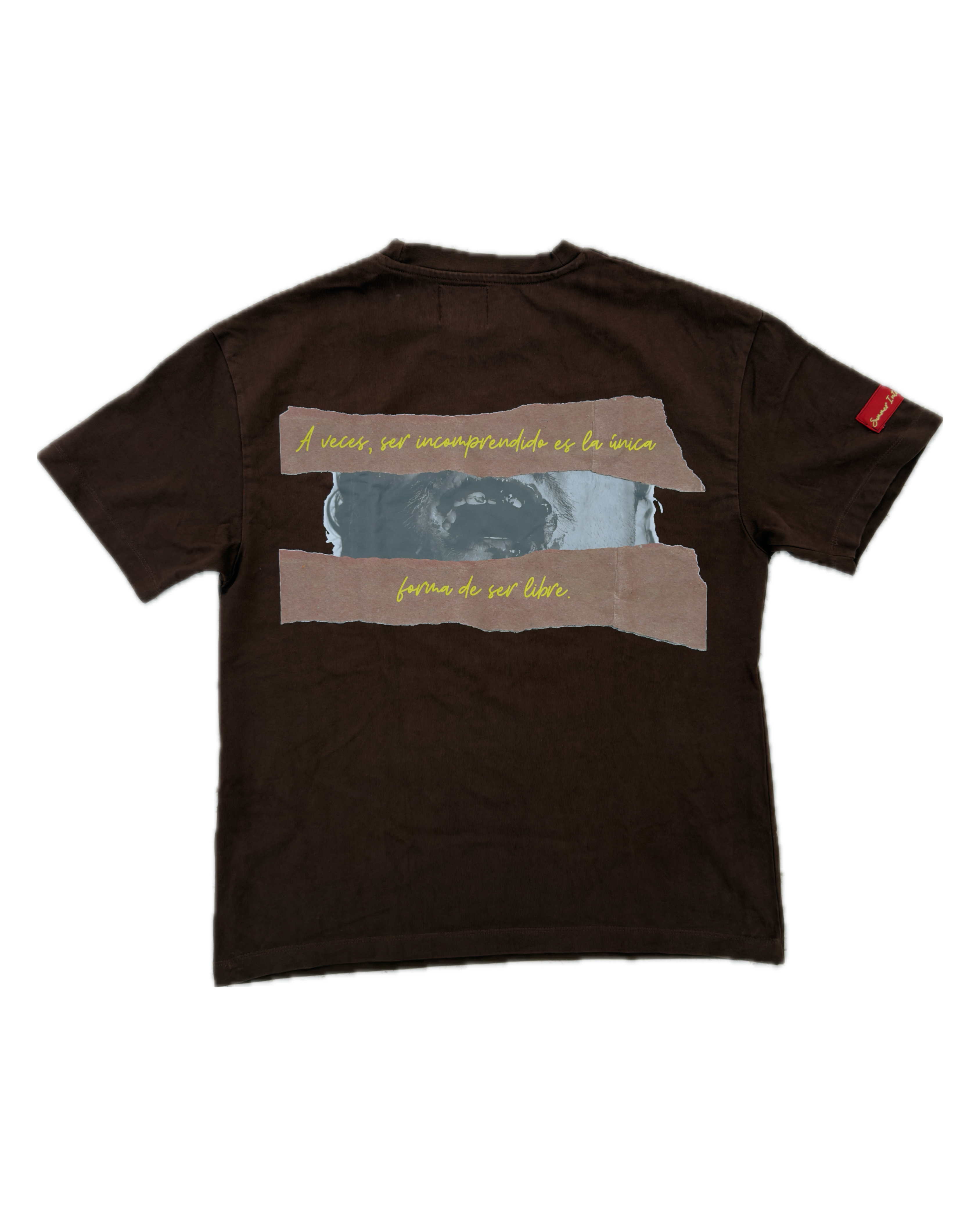 "A veces, ser incomprendido es la única forma de ser libre"