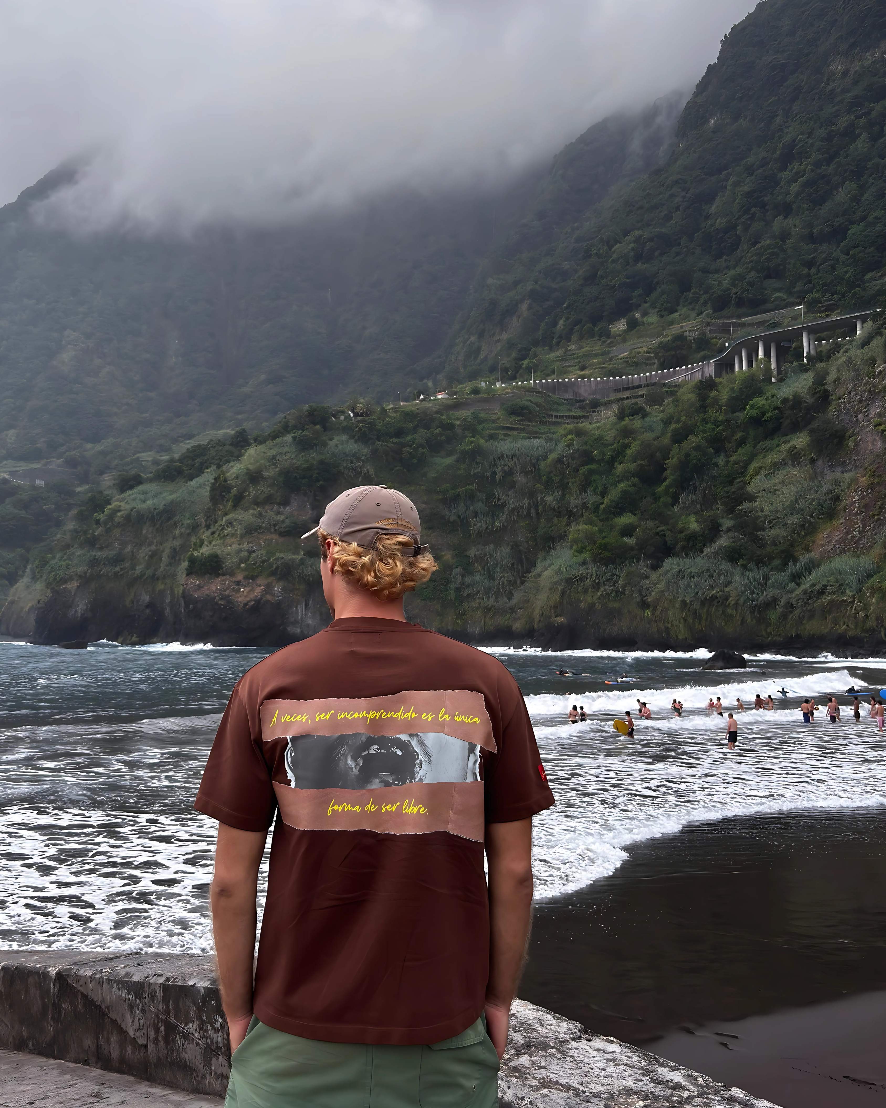 "A veces, ser incomprendido es la única forma de ser libre"
